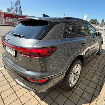 Audi Q6 e-tron Quattro 2024, PREDVÁDZACIE VOZIDLO