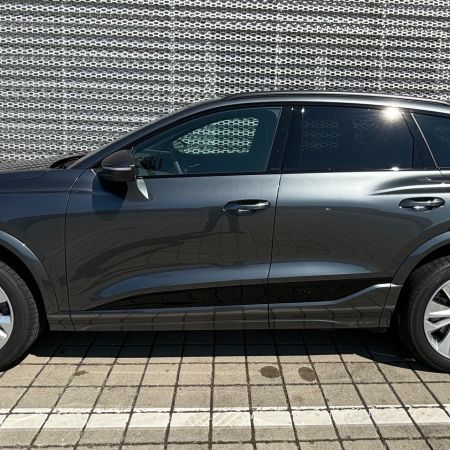 Audi Q6 e-tron Quattro 2024, PREDVÁDZACIE VOZIDLO