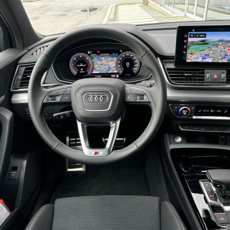 Audi Q5 Sport edition 40 TDI quattro STR